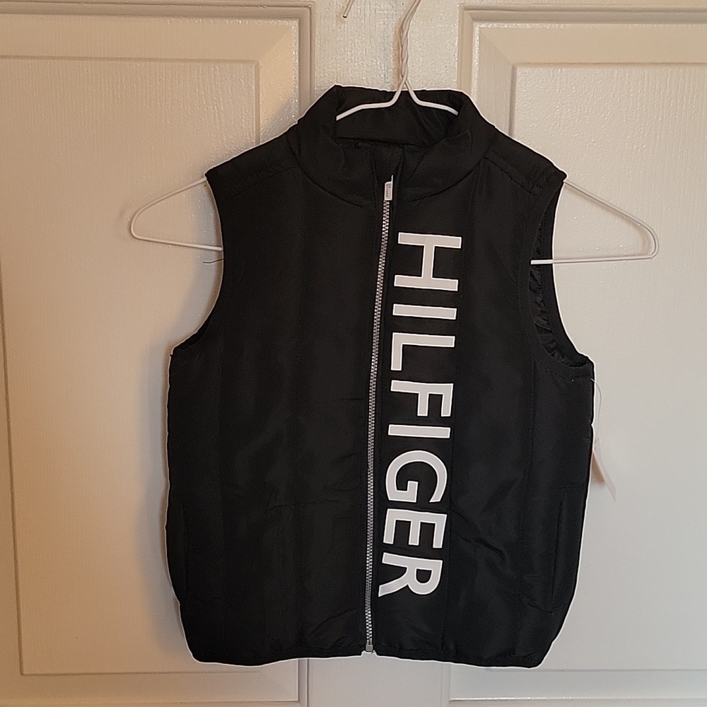 Toddler boys Tommy Hilfiger black vest, 3T. NWT.